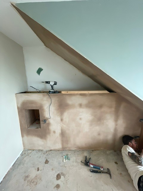 Plastered and light-filled